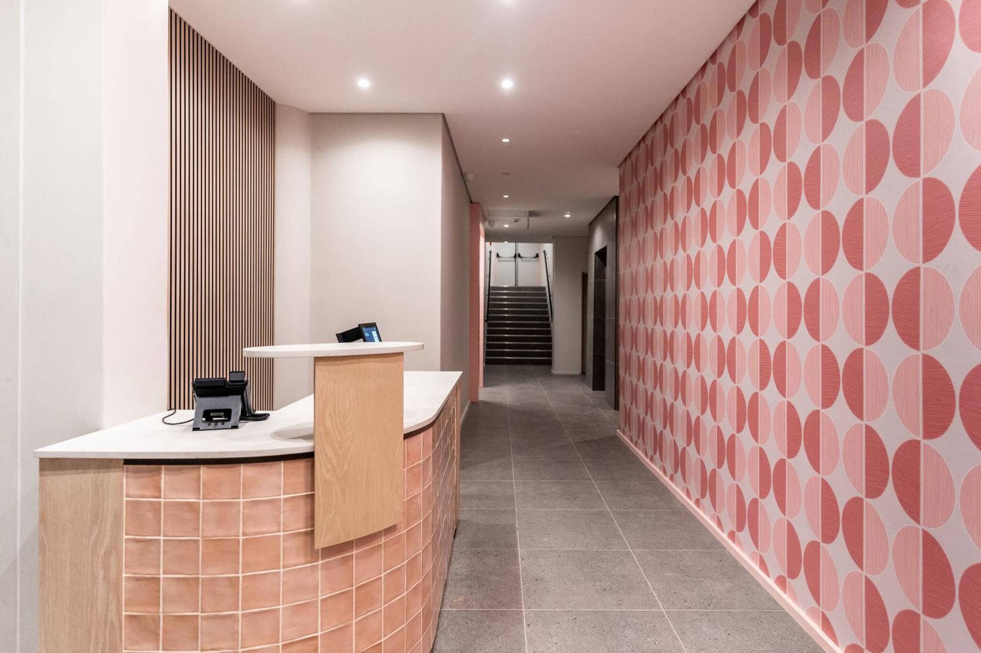 The Rose 204: Studio Apartment With Rooftop Pool Kapstaden Exteriör bild