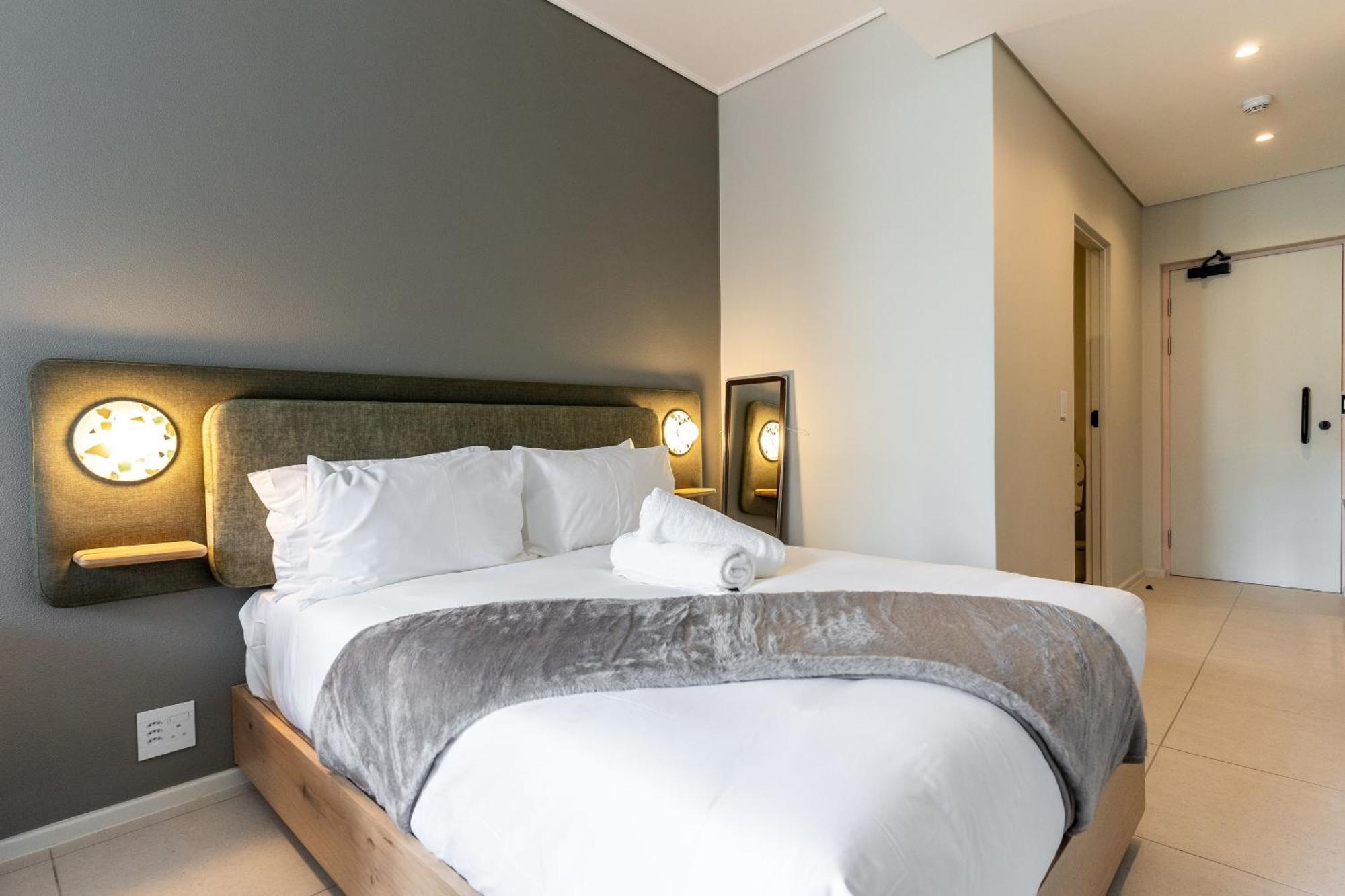 The Rose 204: Studio Apartment With Rooftop Pool Kapstaden Exteriör bild
